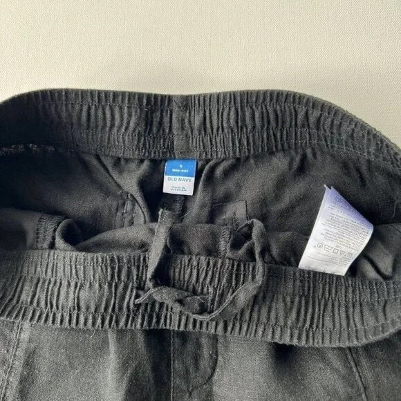 Old Navy High Rise Linen Blend Shorts in Black Jack - Picture 6 of 10